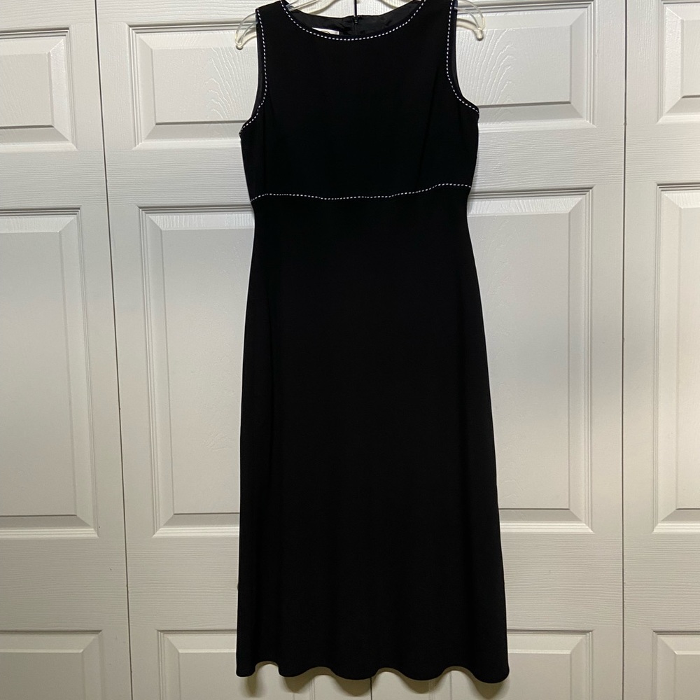TALBOTS BLACK MIDI-DRESS WITH WHITE TOP STITCHING.